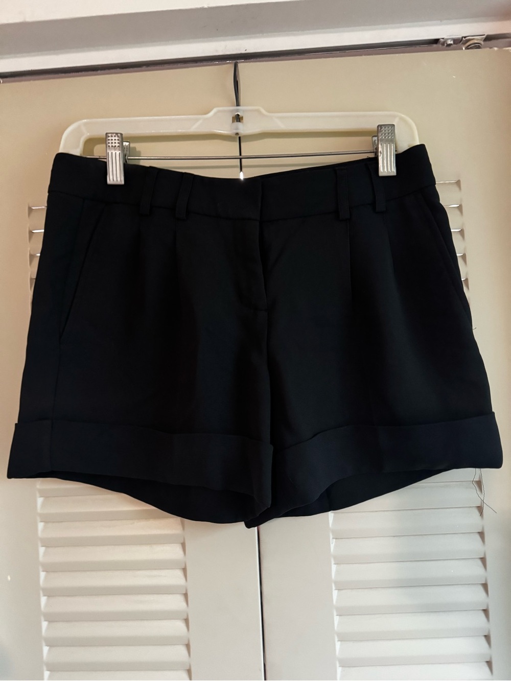 Express Black Cuffed Tailored Women's Shorts